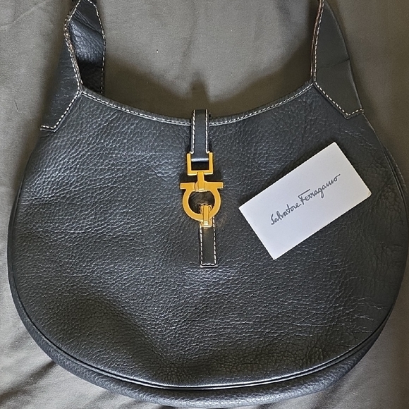 Black Leather Hobo Bag - Picture 11 of 12
